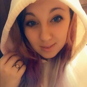 Meet your Posher, Emma